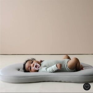 Snuggle Me Stone Gray Organic Curve Infant Lounger NEW
